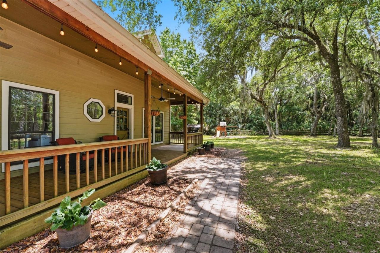 381 N Jungle Road, Geneva, FL 32732 Photo