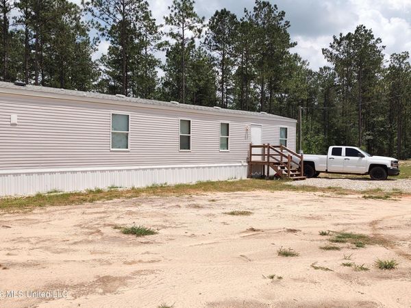 1090 Bilbo Road, Lumberton, MS 39455