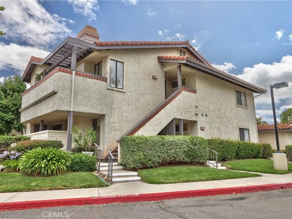 926 Lupine Hills Drive, Unit 15, Vista, CA 92081