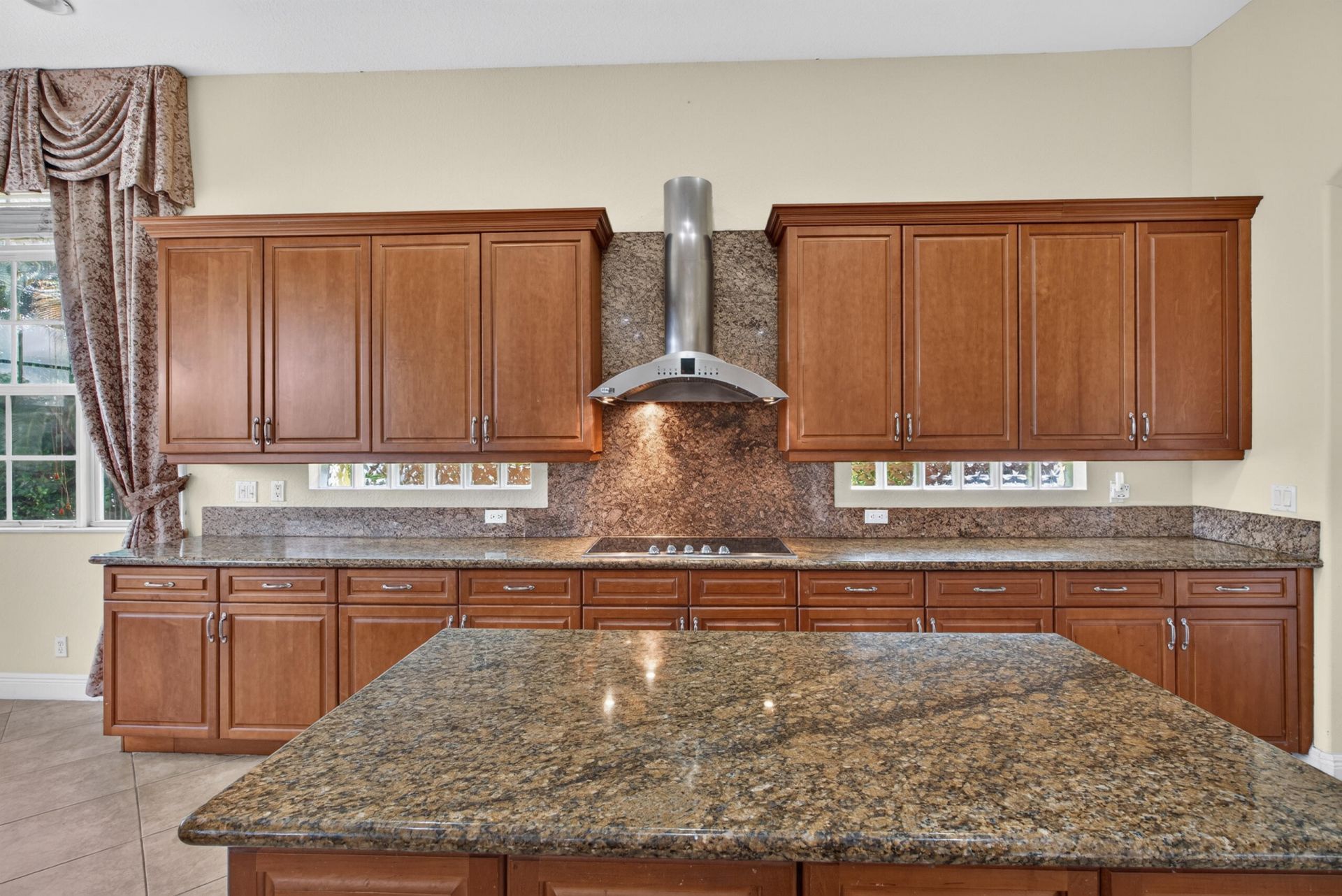 7213 NW 123rd Avenue, Parkland, FL 33076 Photo