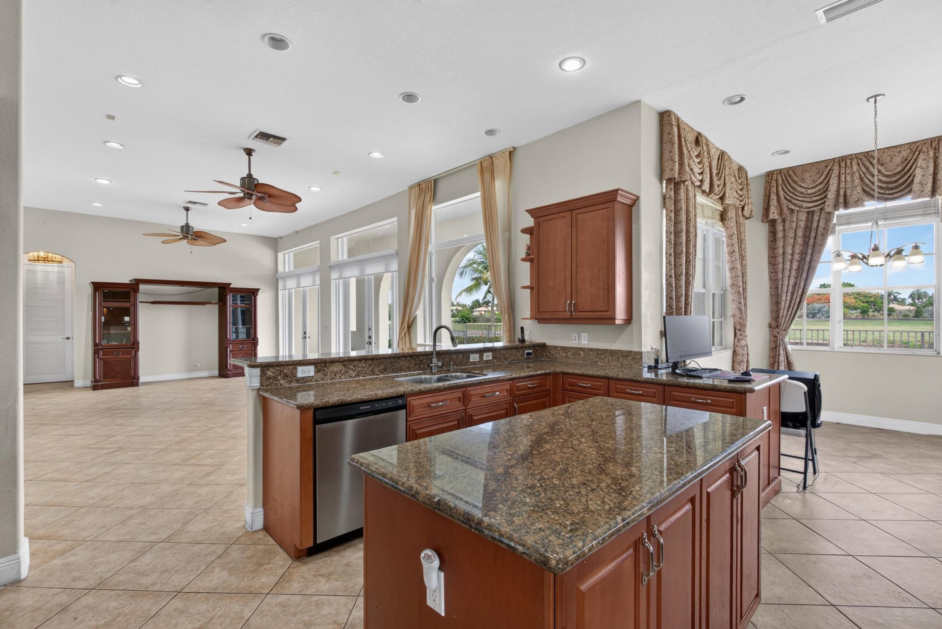 7213 NW 123rd Avenue, Parkland, FL 33076 Photo