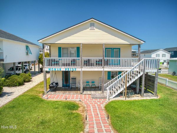 1041 1st Street, Surf City, NC 28445