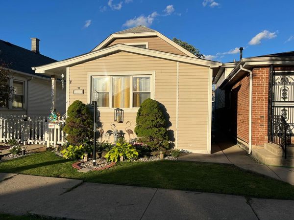 6057 S 75th Court , Summit, IL 60501