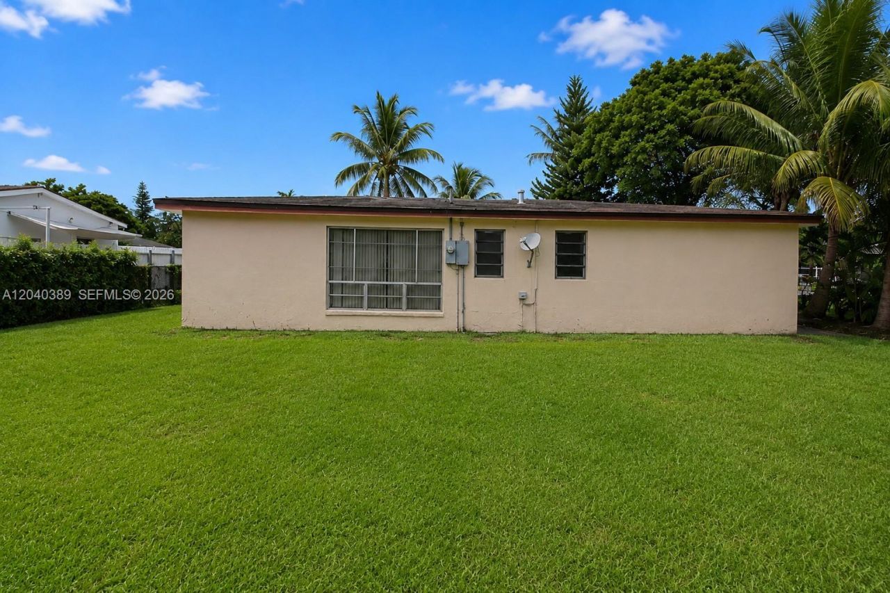 2950 NW 173rd Ter, Miami Gardens, FL 33056 Photo