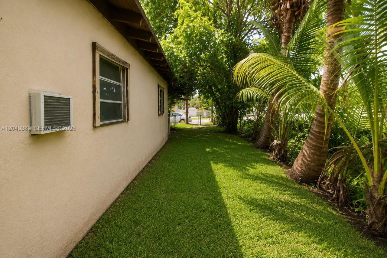 2950 NW 173rd Ter, Miami Gardens, FL 33056 Photo