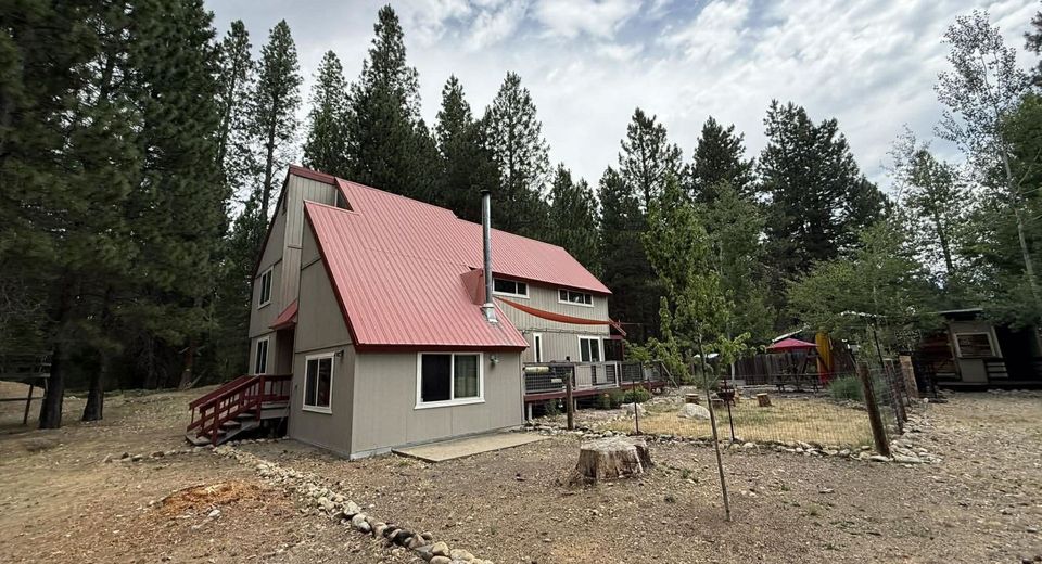 636 Pineleaf Drive, Meadow Valley, CA 00000 Photo