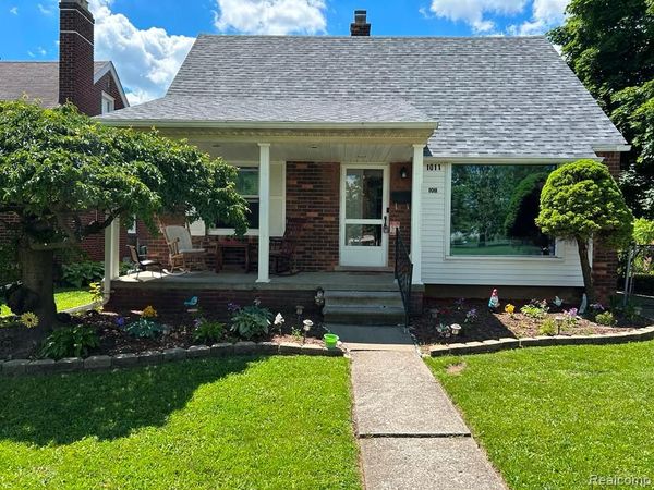 1011 Harrison Blv Harrison Blv, Lincoln Park, MI 48146