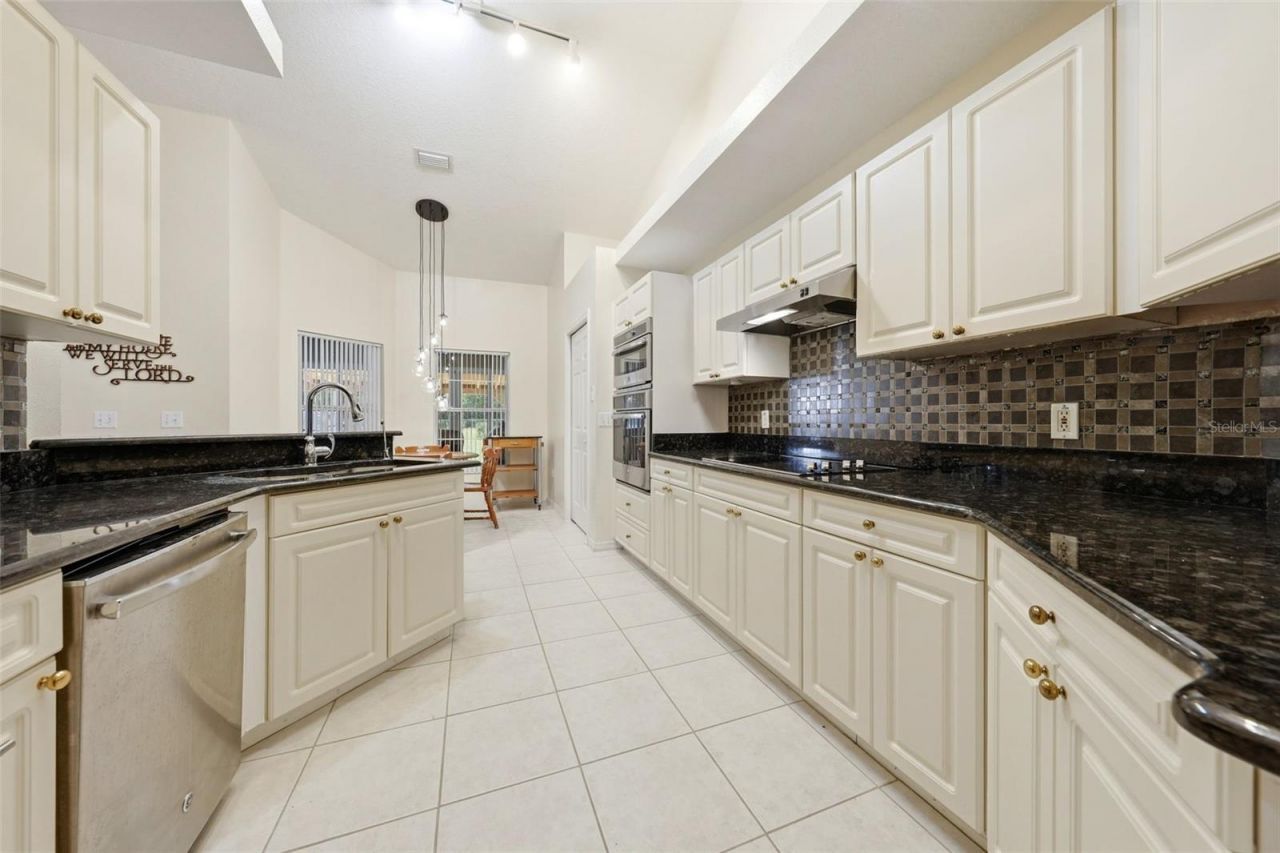 36723 Sundance Drive , Grand Island, FL 32735 Photo