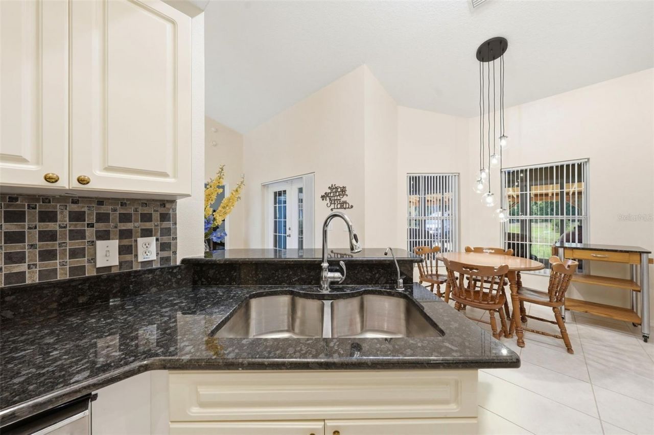 36723 Sundance Drive , Grand Island, FL 32735 Photo