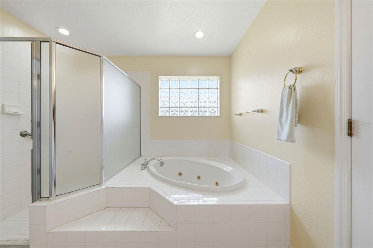 36723 Sundance Drive , Grand Island, FL 32735 Photo