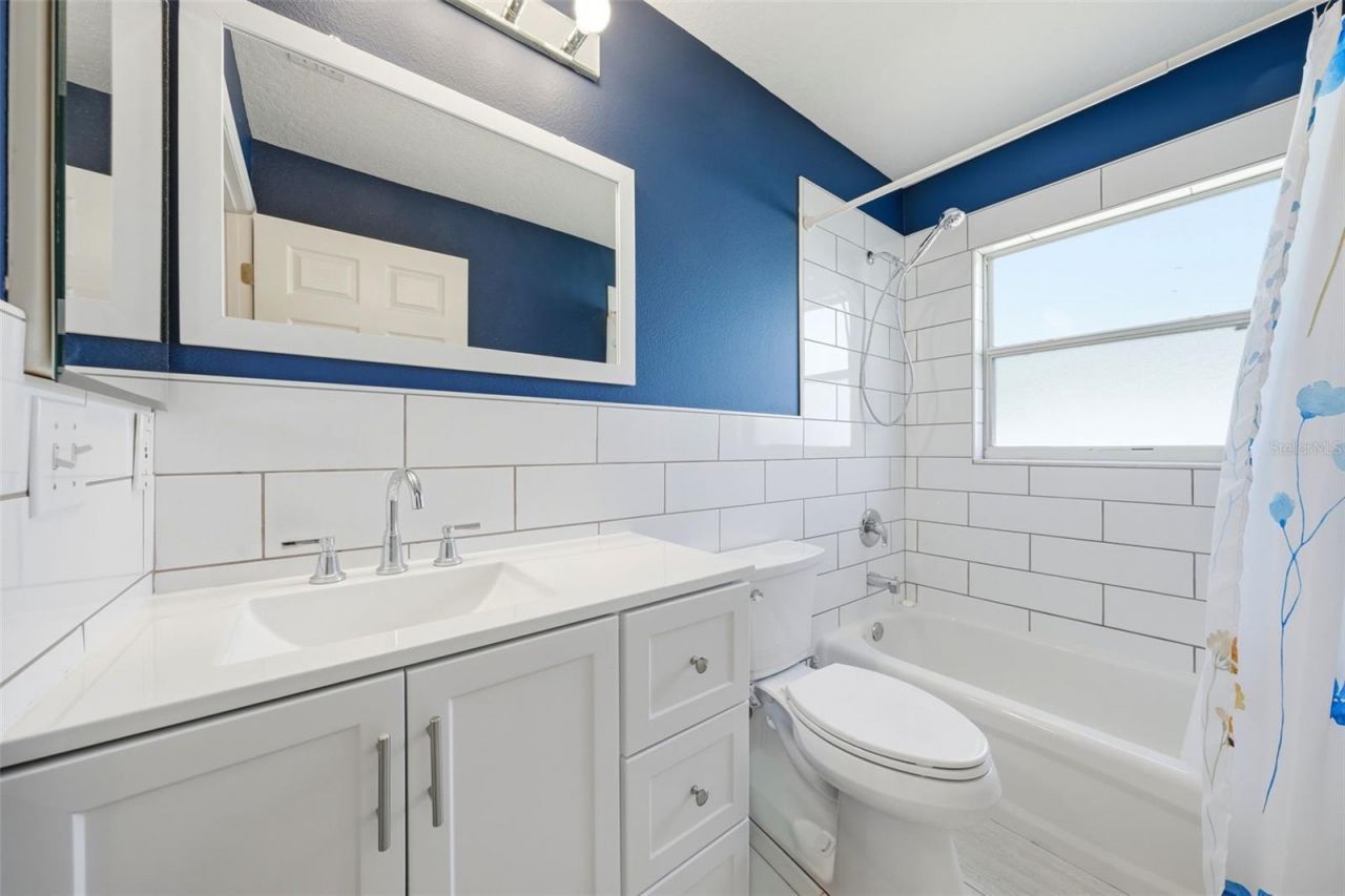 36723 Sundance Drive , Grand Island, FL 32735 Photo
