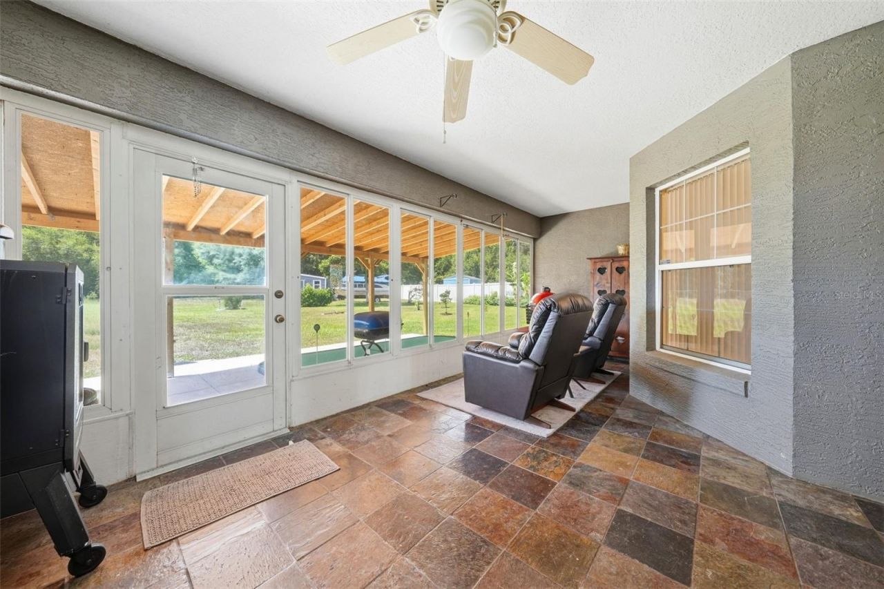 36723 Sundance Drive , Grand Island, FL 32735 Photo