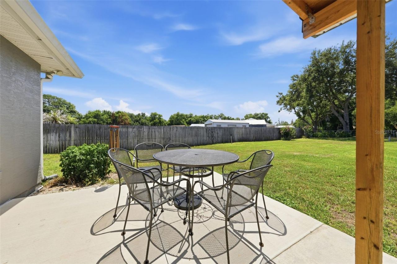 36723 Sundance Drive , Grand Island, FL 32735 Photo