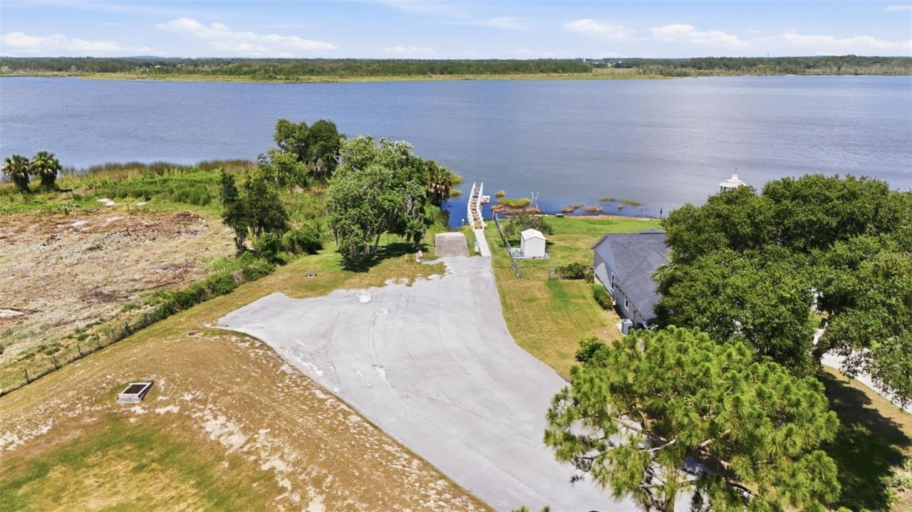 36723 Sundance Drive , Grand Island, FL 32735 Photo