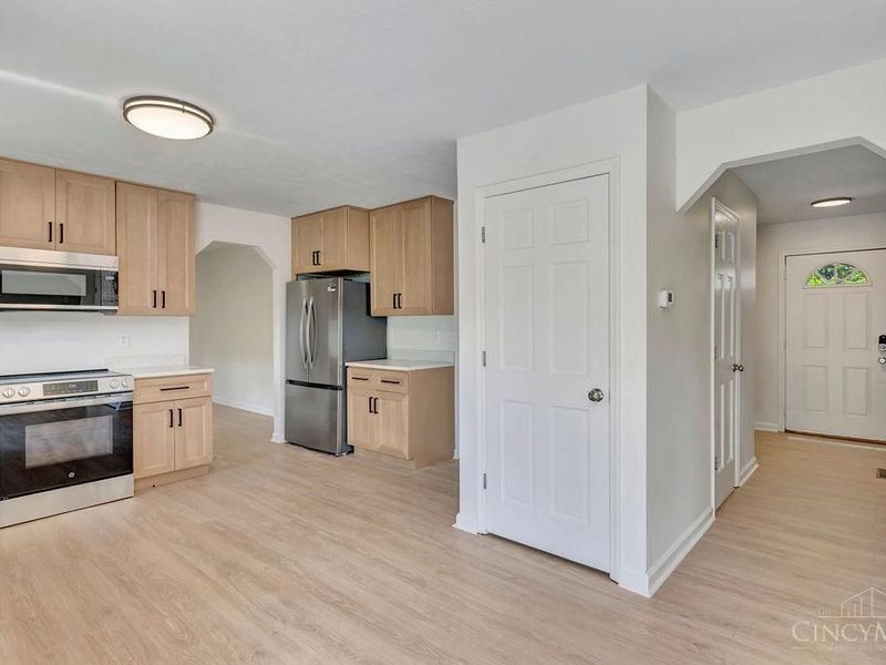 6063 Glennsbury Court, West Chester, OH 45069 Photo 9