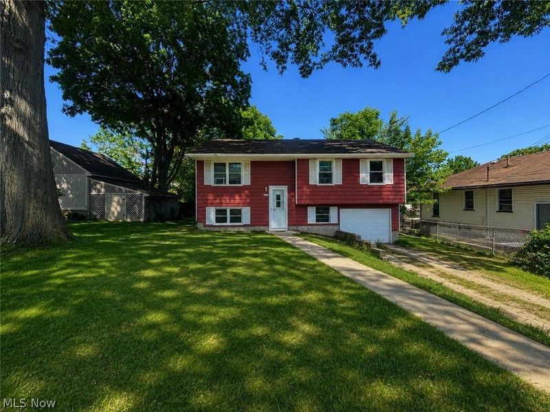 3734 Elbertus Avenue, Youngstown, OH 44507 Photo 1