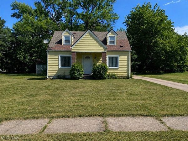 548 Almyra Avenue, Youngstown, OH 44511