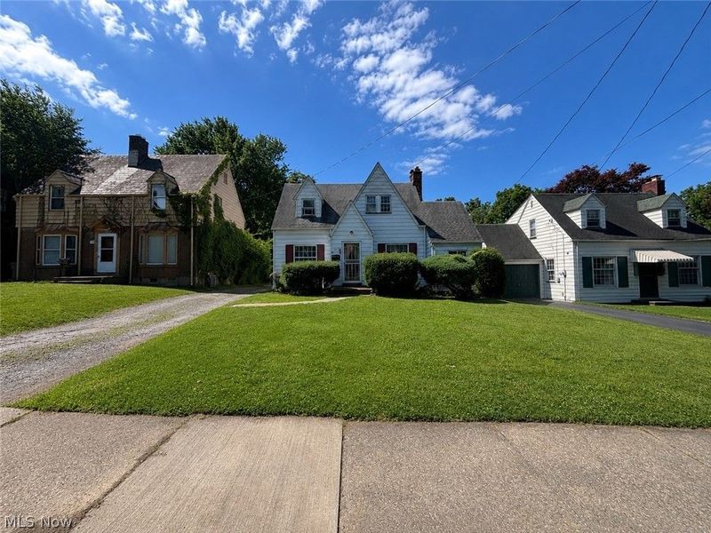 611 Mistletoe Avenue, Youngstown, OH 44511 Photo 1