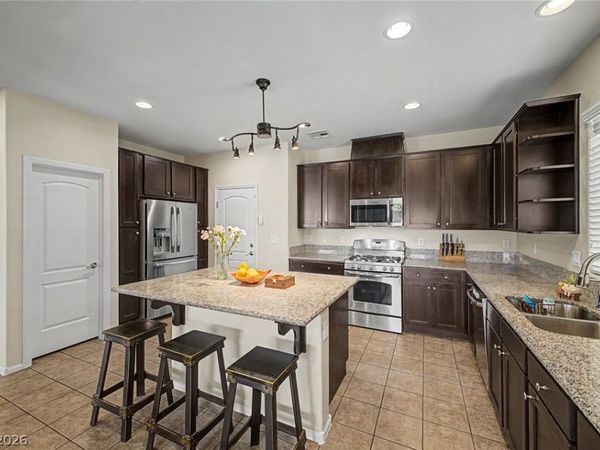 1509 Eagles Pass Avenue , Las Vegas, NV 89084