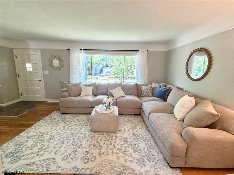 1403 Croyden Road, Lyndhurst, OH 44124 Photo 7