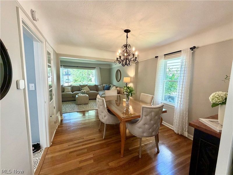 1403 Croyden Road, Lyndhurst, OH 44124 Photo 9