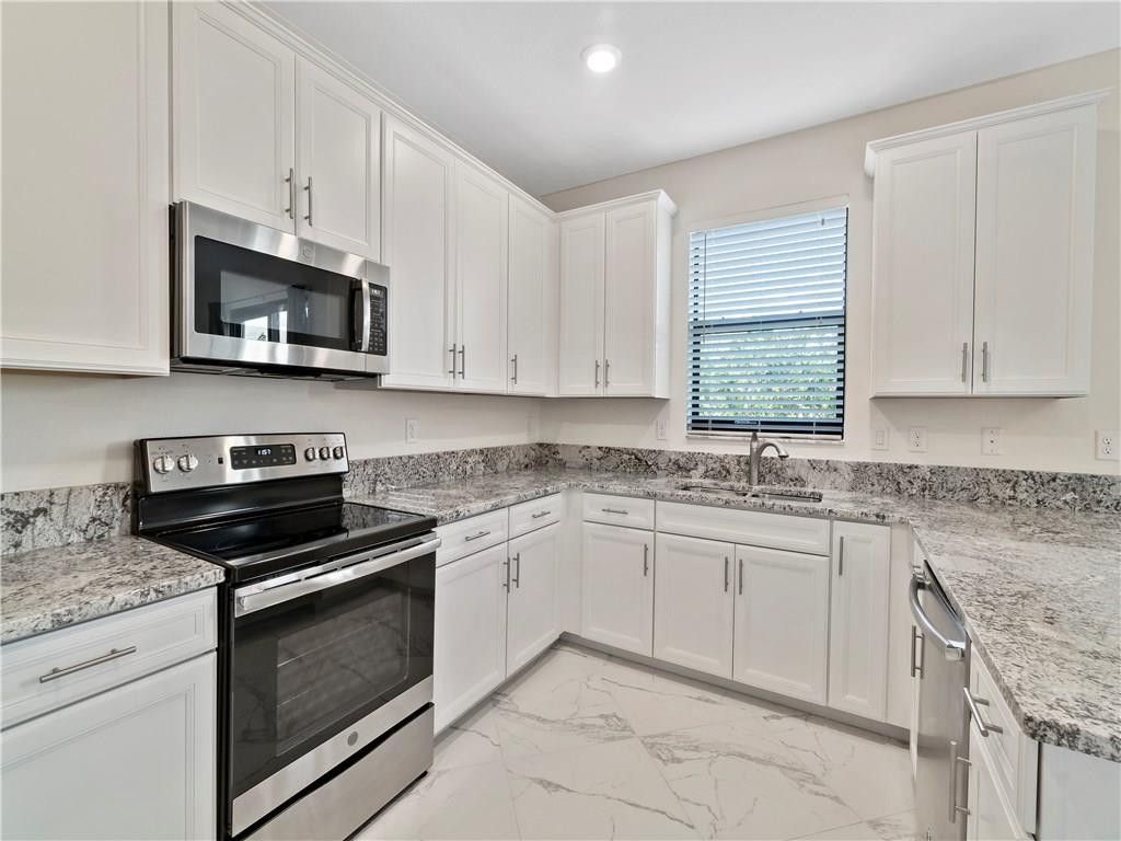 13056 Anthorne Lane, Unit 113, Boynton Beach, FL 33436 Photo