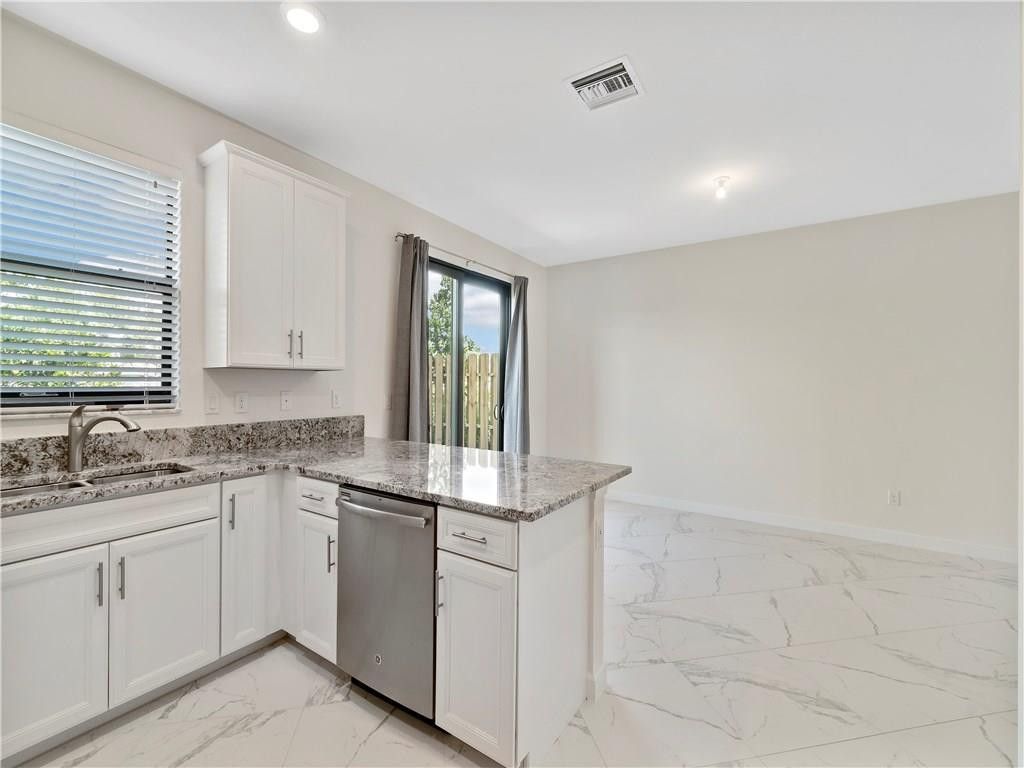 13056 Anthorne Lane, Unit 113, Boynton Beach, FL 33436 Photo