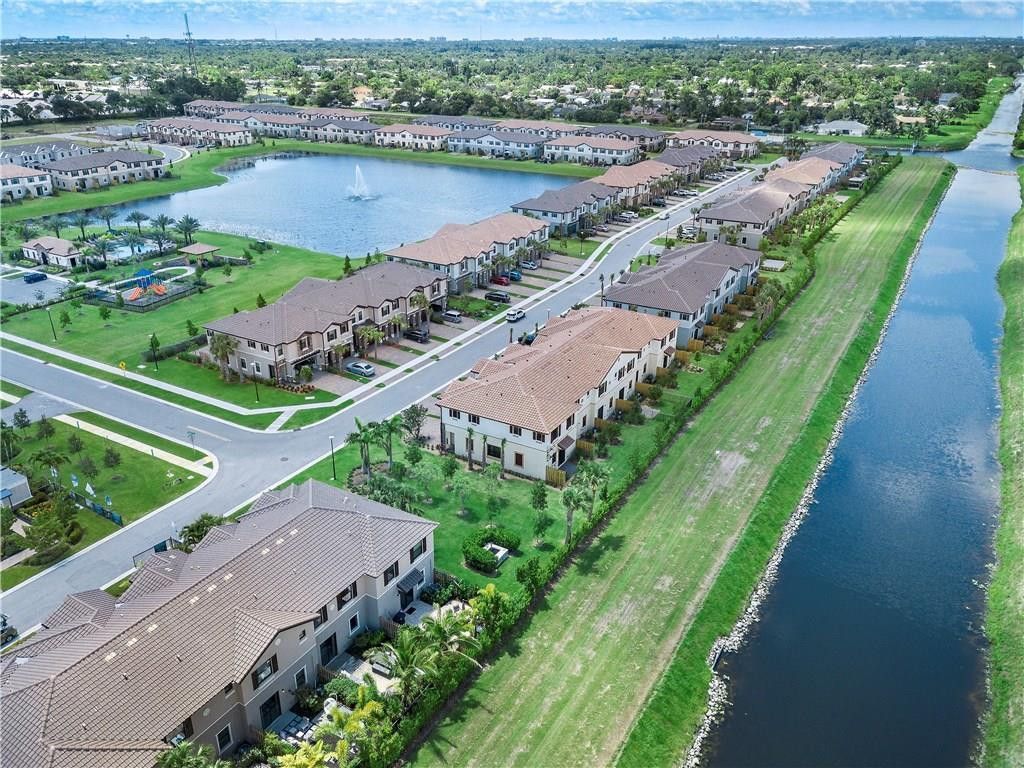 13056 Anthorne Lane, Unit 113, Boynton Beach, FL 33436 Photo