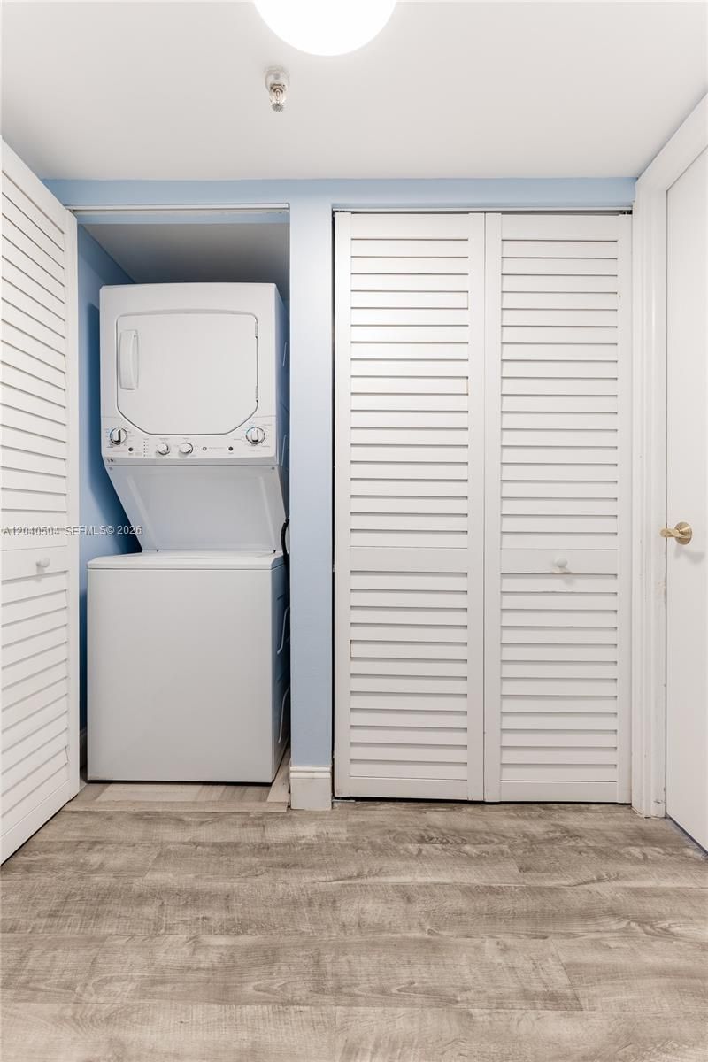 290 174th St , Unit 318, Sunny Isles Beach, FL 33160 Photo