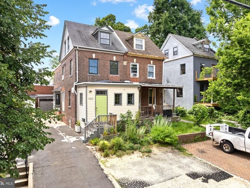 550 E Washington Lane, Philadelphia, PA 19144 Main Photo
