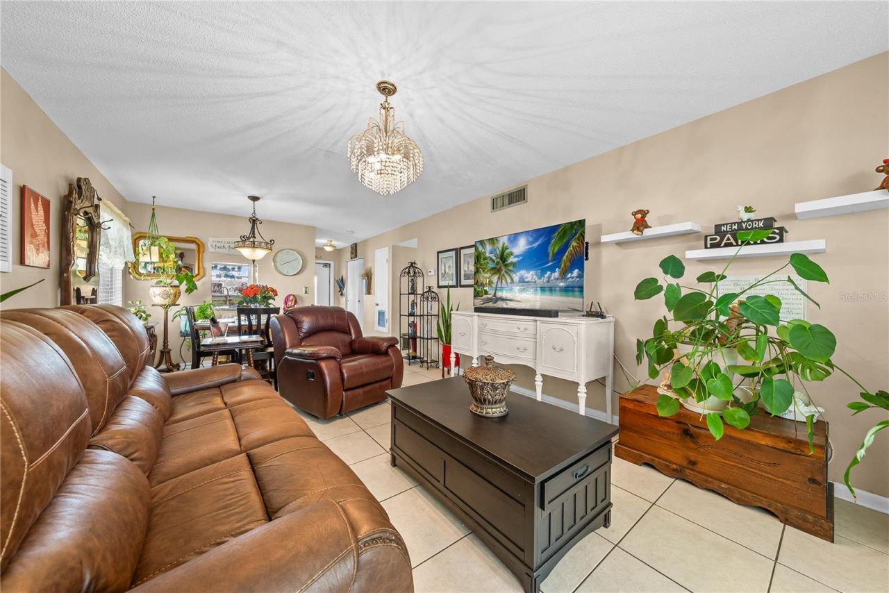 2208 Gardenia Way, Lehigh Acres, FL 33936 Photo
