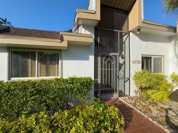 4738 Fountains Drive S, Lake Worth, FL 33467