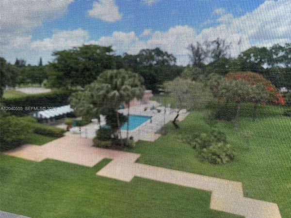 900 Saint Charles Pl , Unit 407, Pembroke Pines, FL 33026