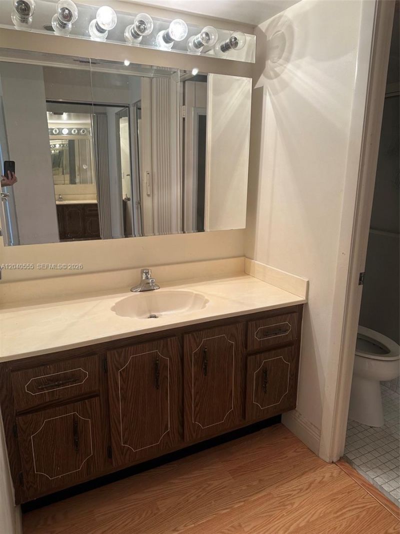 900 Saint Charles Pl, Unit 407, Pembroke Pines, FL 33026 Photo