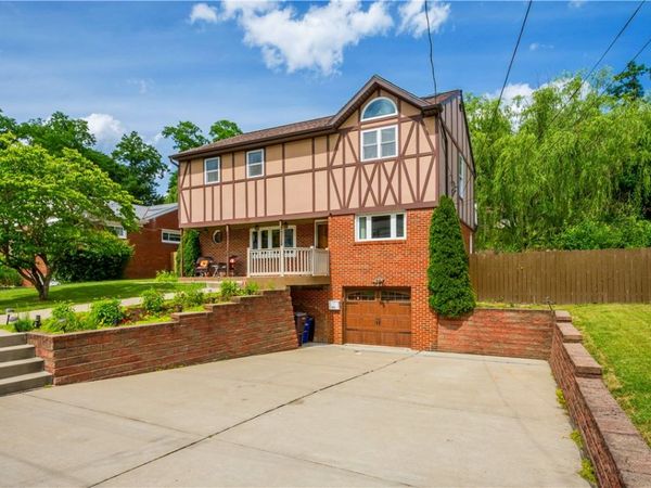 1031 Sanda Dr, Pittsburgh, PA 15227