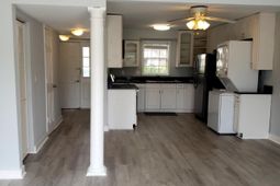 324 Lakeside Drive photo 4