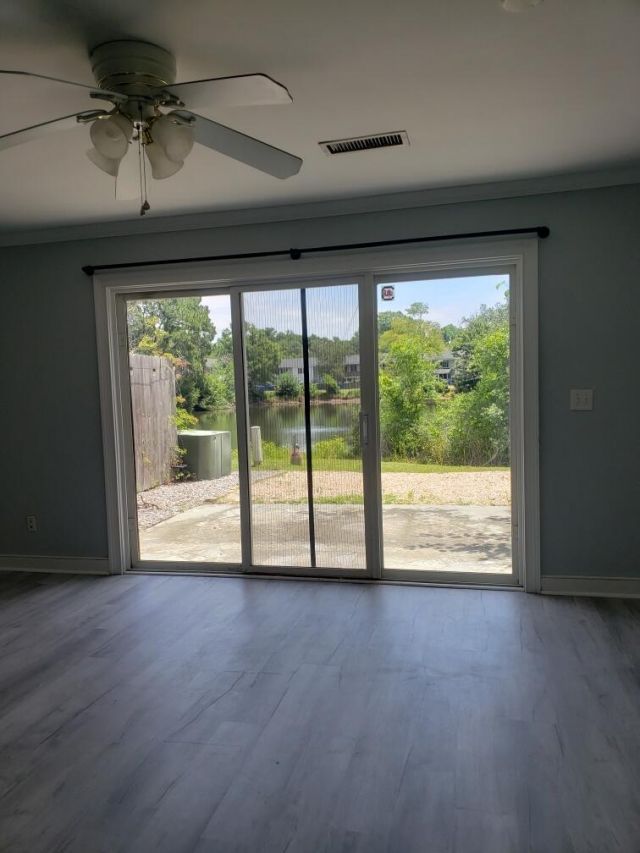 324 Lakeside Drive Photo 6