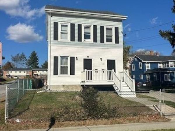 26 TAYLOR 1ST FLOOR Avenue, Poughkeepsie, NY 12601