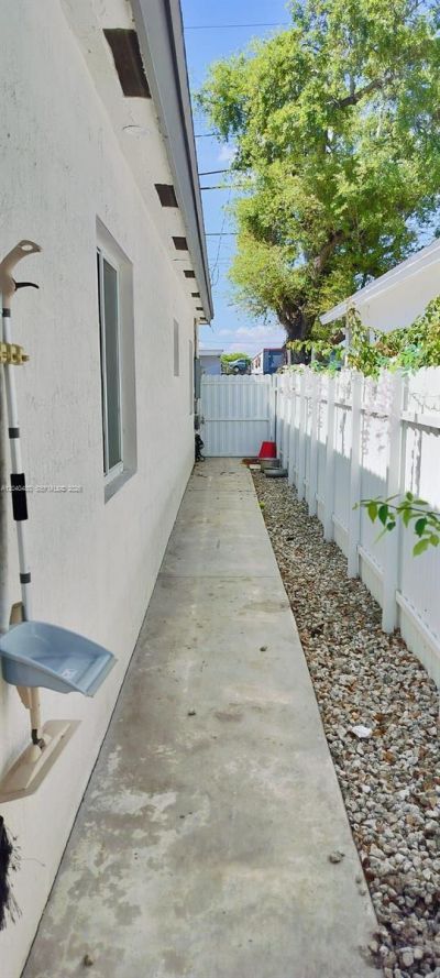 4223 NW 32nd Ave , Miami, FL 33142 Photo
