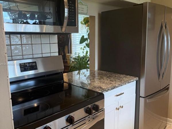2208 Gardenia Way , Lehigh Acres, FL 33936