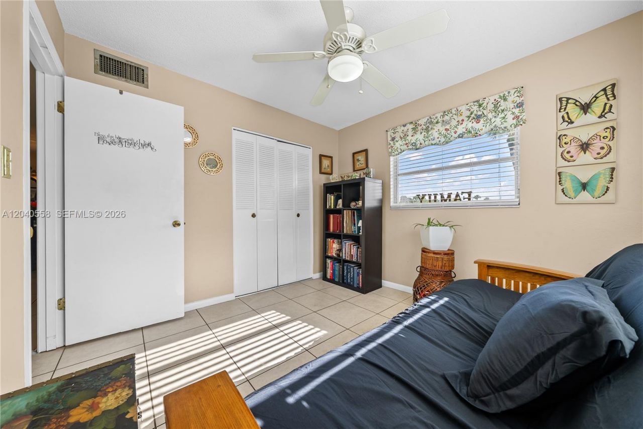 2208 Gardenia Way , Lehigh Acres, FL 33936 Photo
