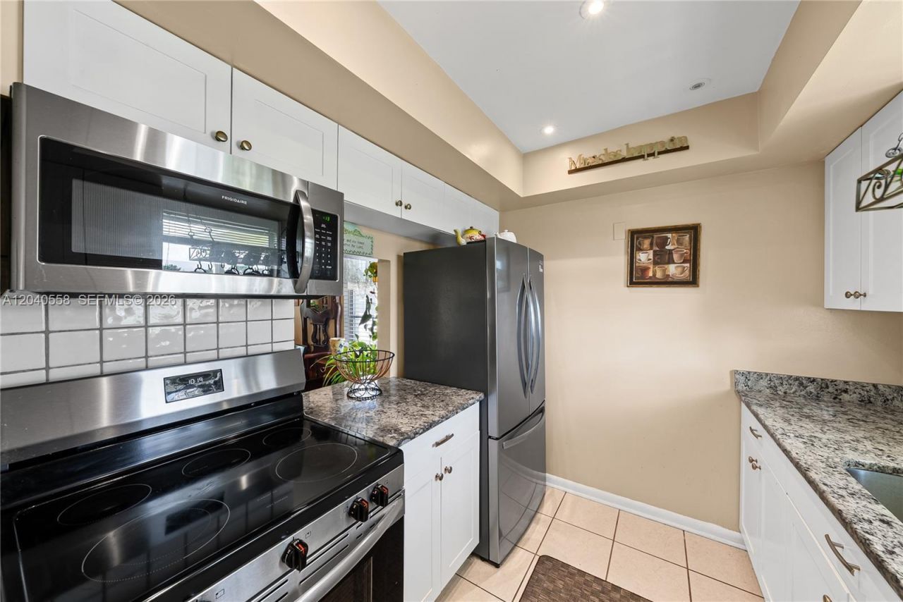 2208 Gardenia Way , Lehigh Acres, FL 33936 Photo