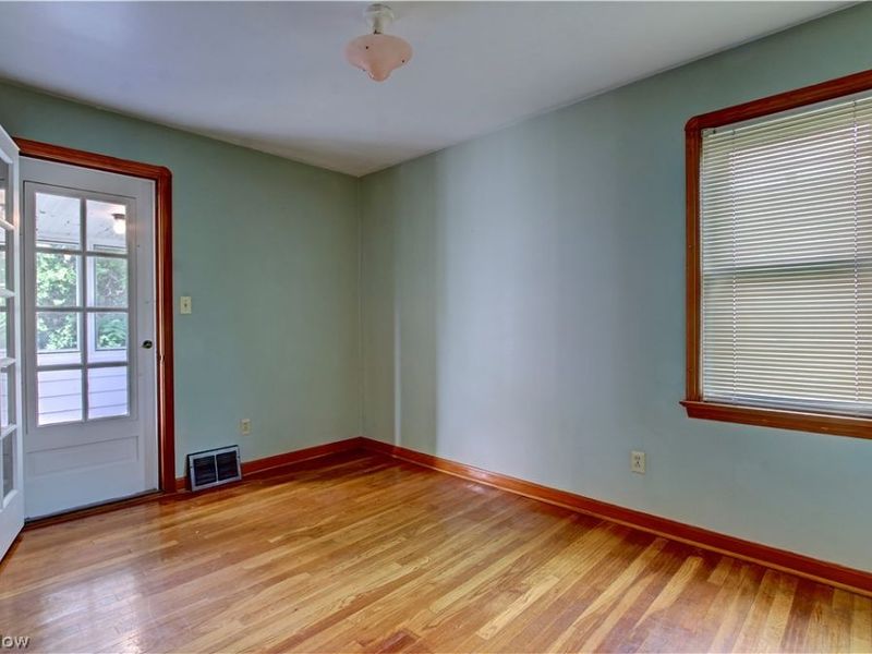 5708 Stickney Avenue, Cleveland, OH 44144 Photo 12