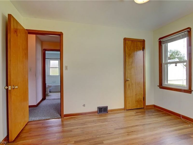 5708 Stickney Avenue, Cleveland, OH 44144 Photo 18