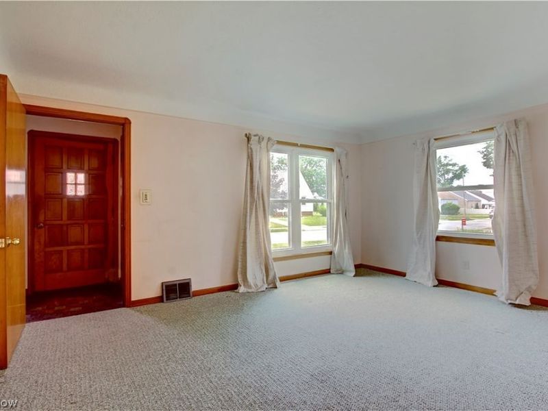 5708 Stickney Avenue, Cleveland, OH 44144 Photo 5