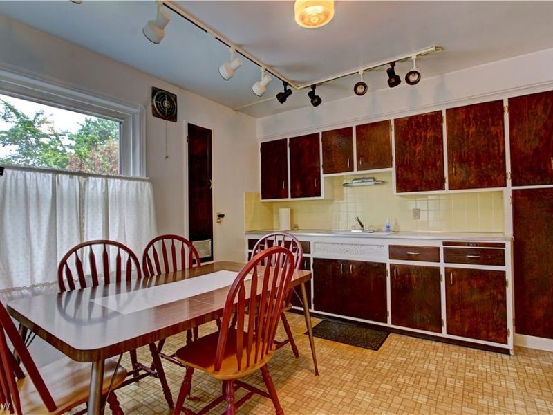 5708 Stickney Avenue, Cleveland, OH 44144 Photo 9