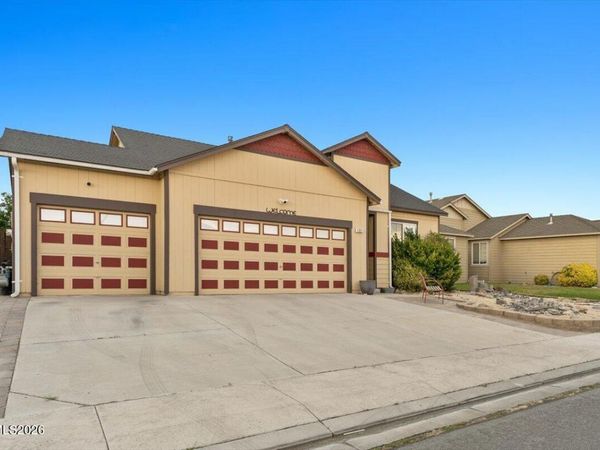 1351 Shadow Lane, Fernley, NV 89408
