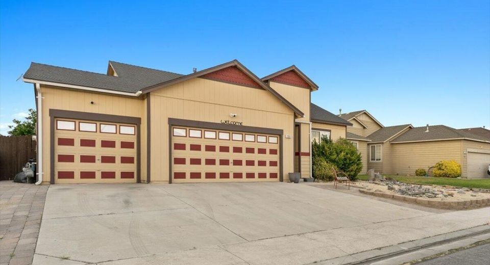 1351 Shadow Lane, Fernley, NV 89408 Photo