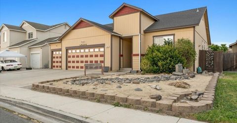 1351 Shadow Lane, Fernley, NV 89408 Photo
