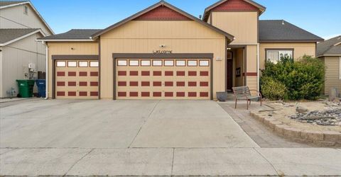 1351 Shadow Lane, Fernley, NV 89408 Photo